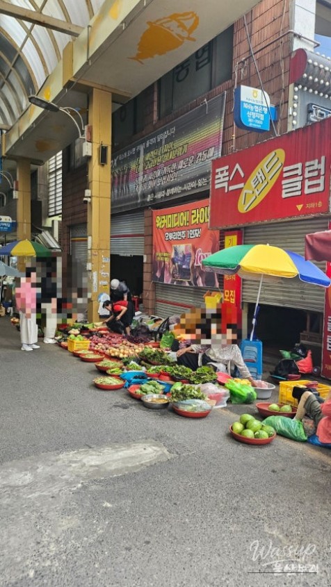 Exploring Ulsan's Sinjeong Market: A Hidden Gem_03