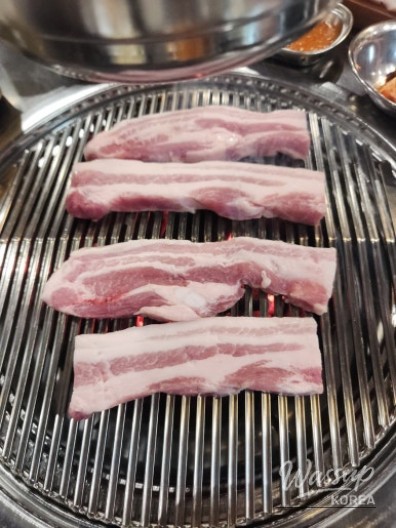 A Visit to Parkgane Charcoal Grilled Pork Skin_09