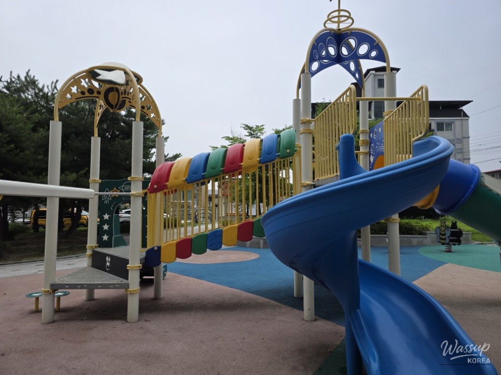 Discovering Jincheon Children's Park No. 3: A Family-Friendly Retreat_04