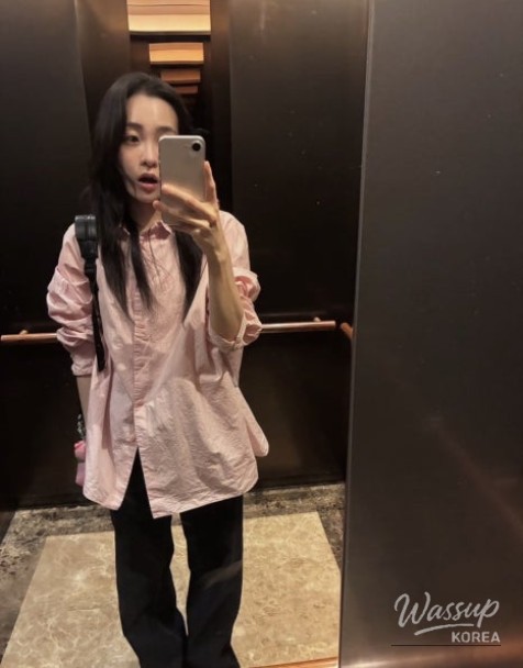 Kim Min-ha's Stylish Transformation After Weight Loss_08