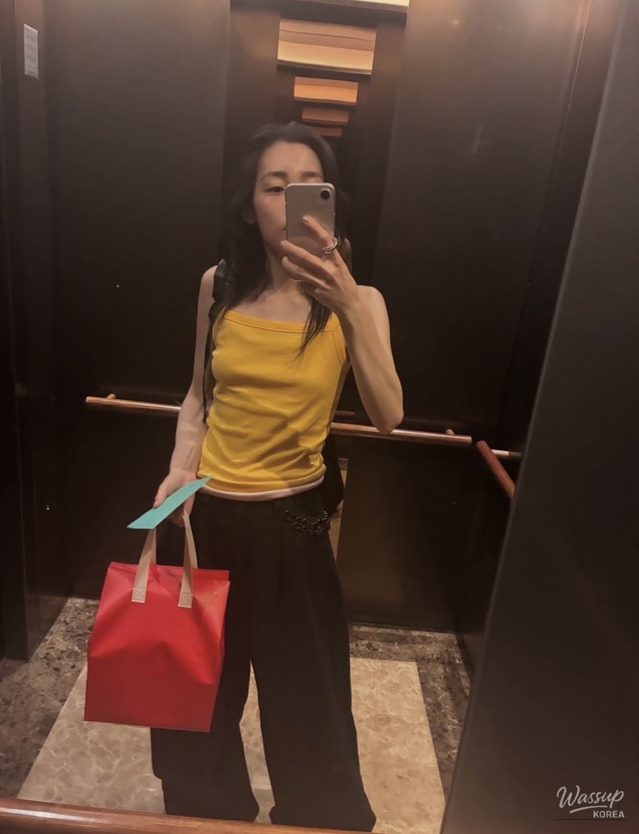 Kim Min-ha's Stylish Transformation After Weight Loss_03