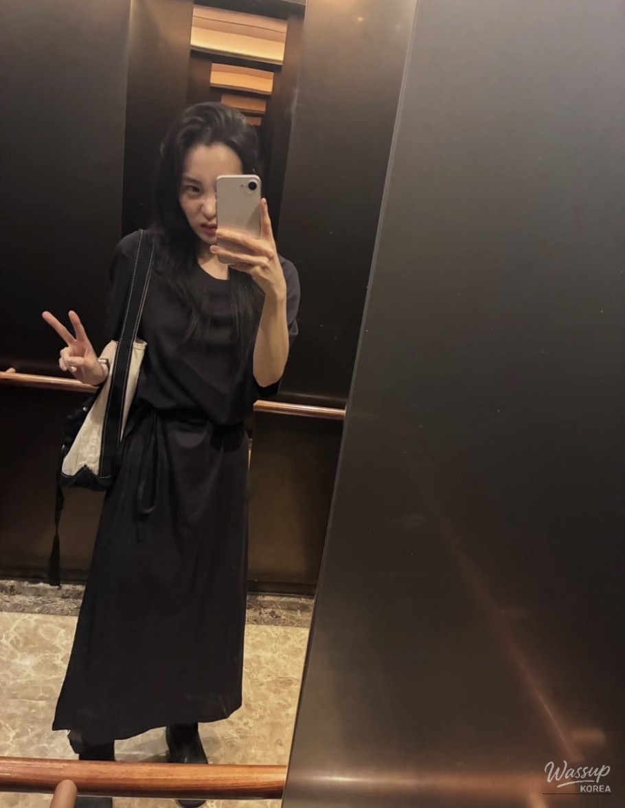 Kim Min-ha's Stylish Transformation After Weight Loss_02