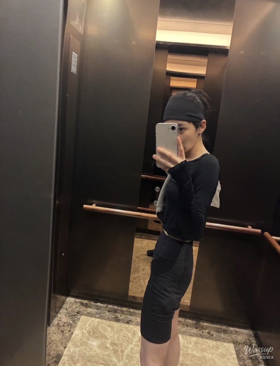 Kim Min-ha's Stylish Transformation After Weight Loss_05