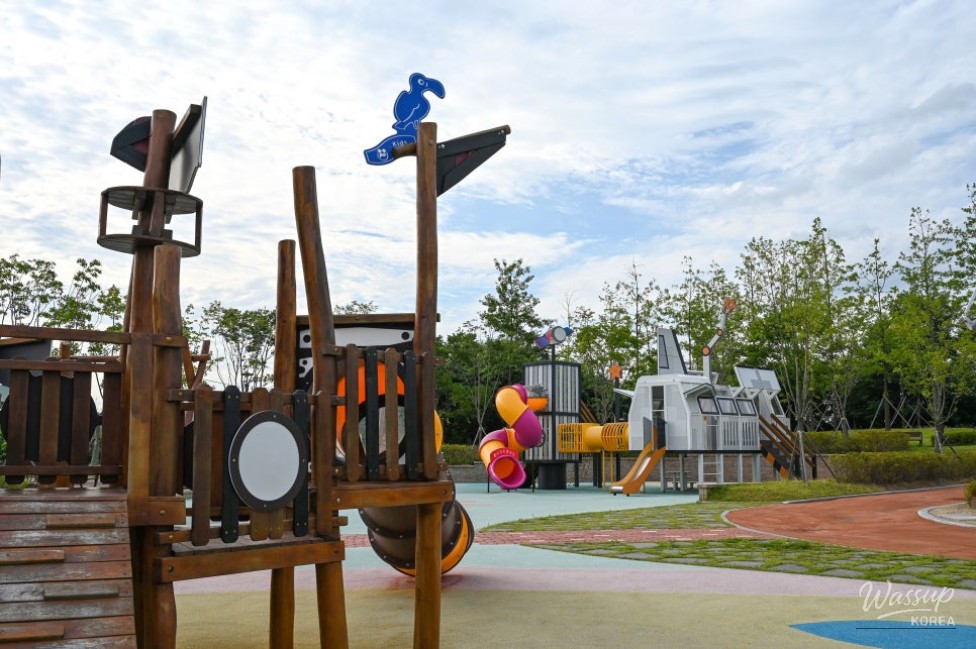 Exploring Jincheon 2nd Neighborhood Park: A Hidden Gem for Relaxation_06