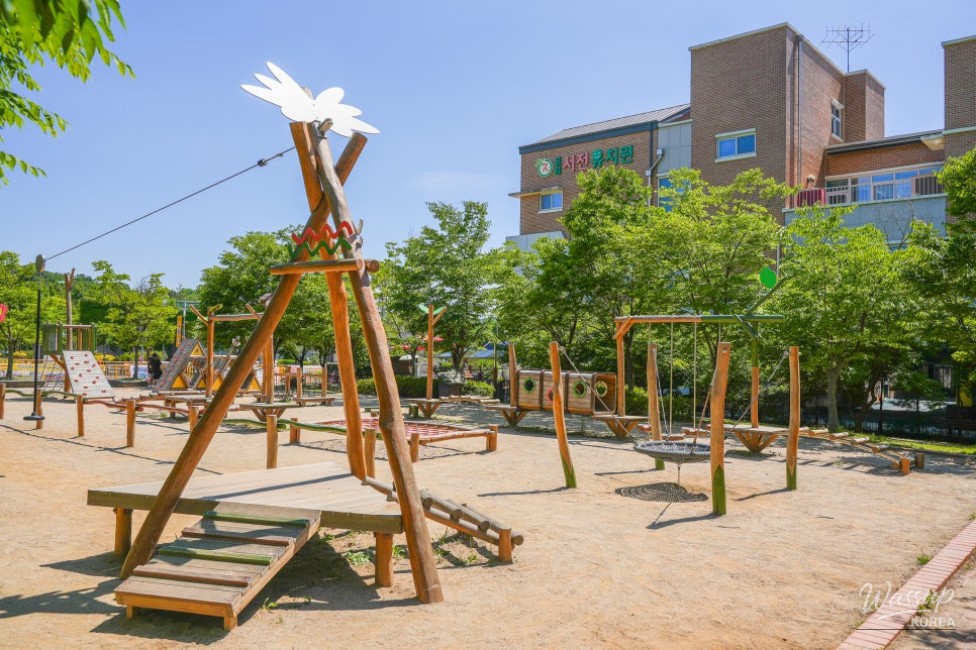 Exploring Yeonaduri Park: A Family-Friendly Oasis_11
