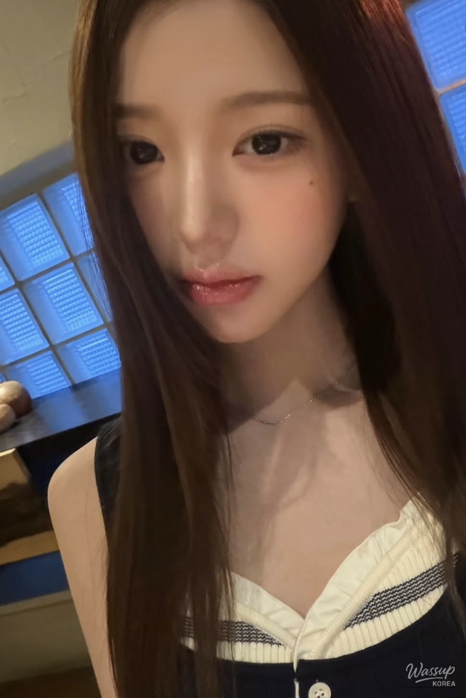 Jang Won-young's No Eyeliner Makeup: A Fresh Take_07
