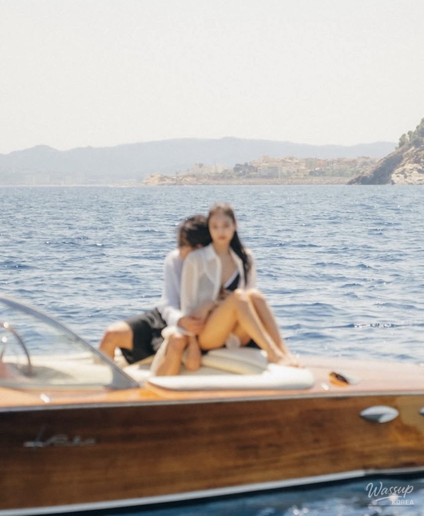 The Buzz Around Jennie's New Teaser Video_01
