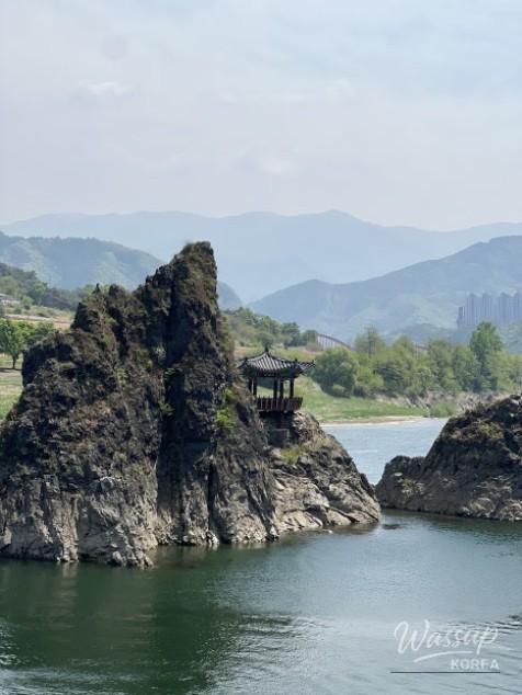 Explore the Beauty of Danyang: AR Photo Mission Tour_15
