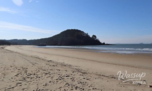 Discovering the Hidden Gems of Wanju: Top 4 Places to Visit_10