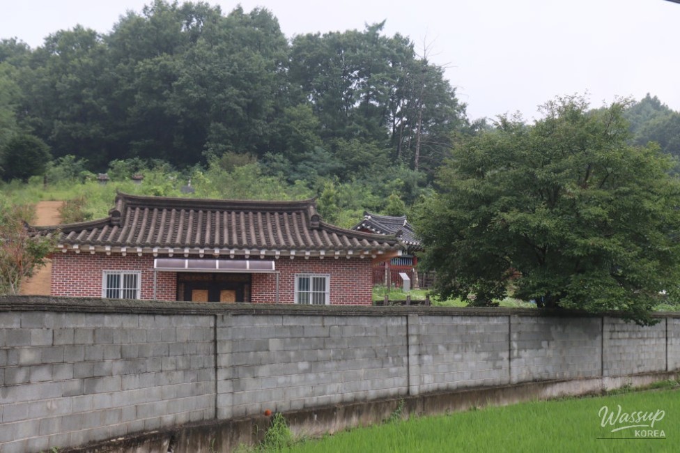 Exploring the Historic Jangdam Chungshingak in Goesan_11