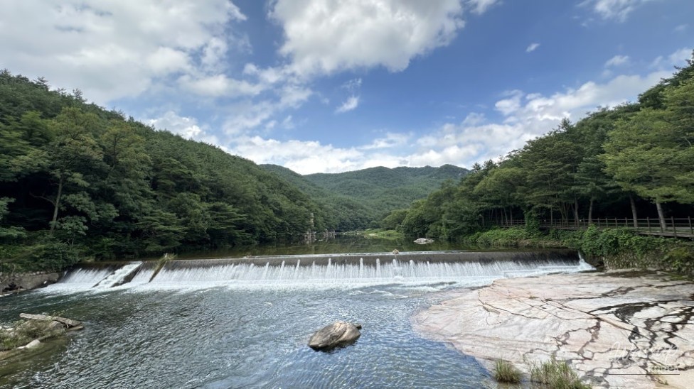 Discovering the Beauty of Huayang Valley in Summer_06