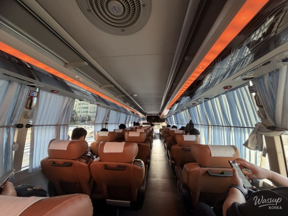 Convenient Commuting: The Gyeonggi Easy G Bus_13