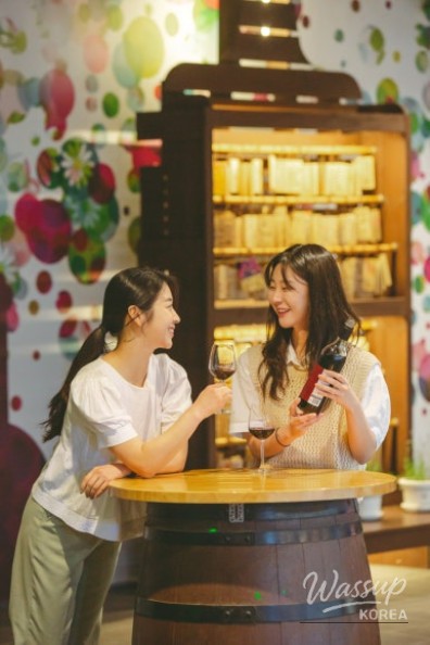 Discover the Cool Retreat of Muju's Meru Wine Cave_08