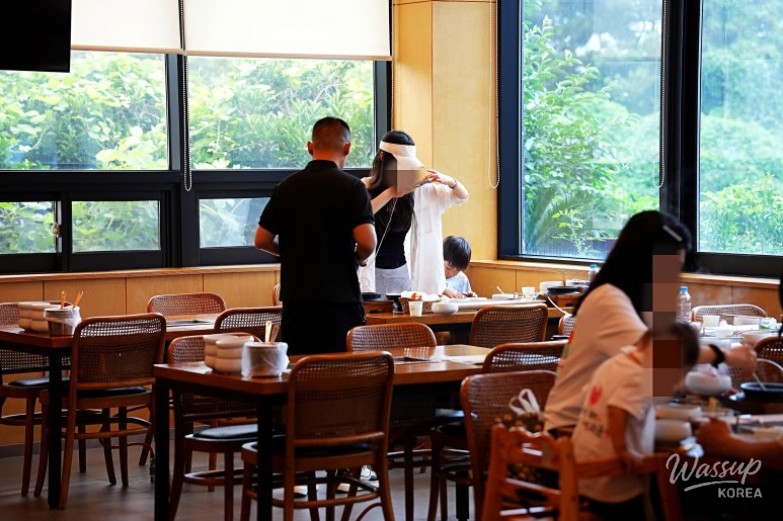 A Culinary Journey in Jeju: Enjoying Halalchi Dishes_04