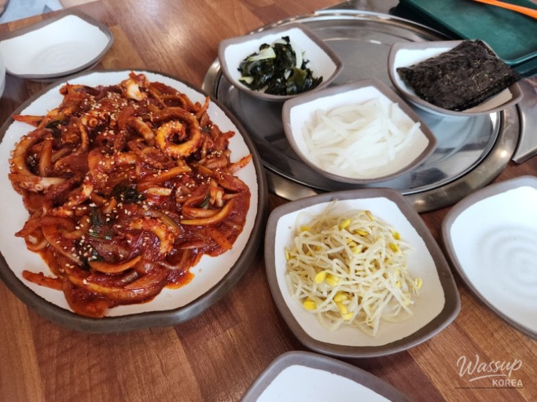 Delicious Spicy Octopus Stir-Fry at Palpal Octopus_10