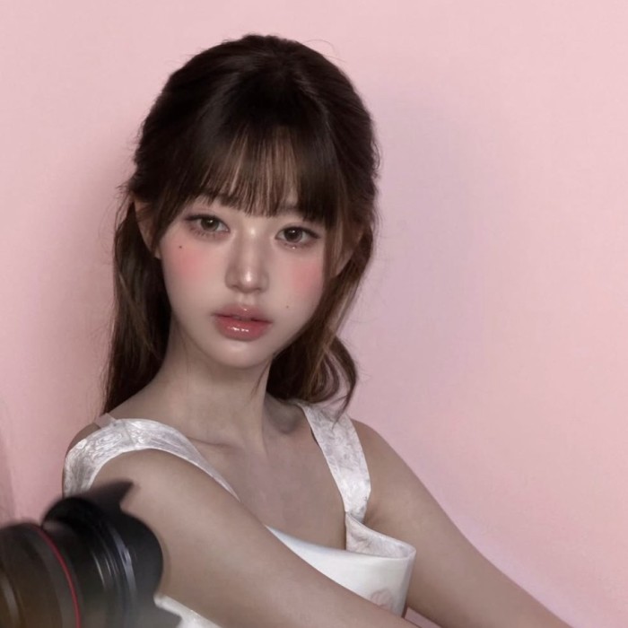 The Barbie Makeup Look of Jang Wonyoung272