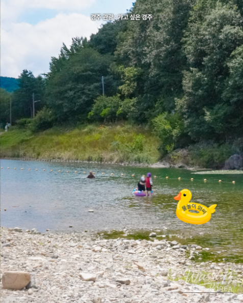 Discover the Refreshing Cheongryong Waterfall this Summer_04