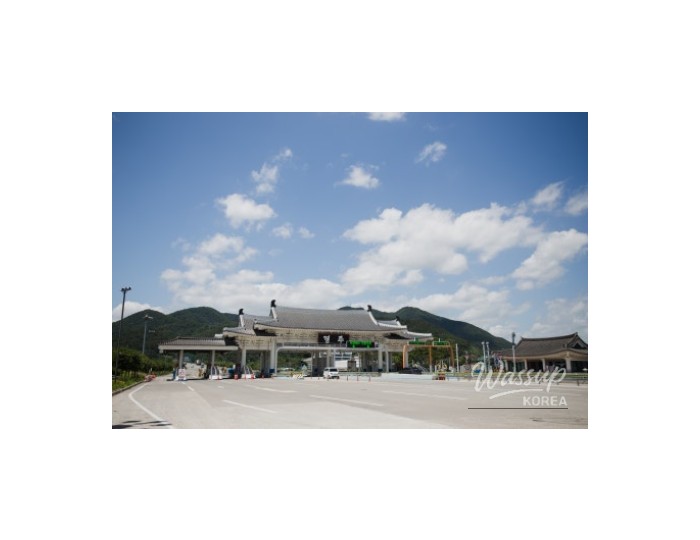 A Day in the Quiet Village of Jaribat, Gyeongju float