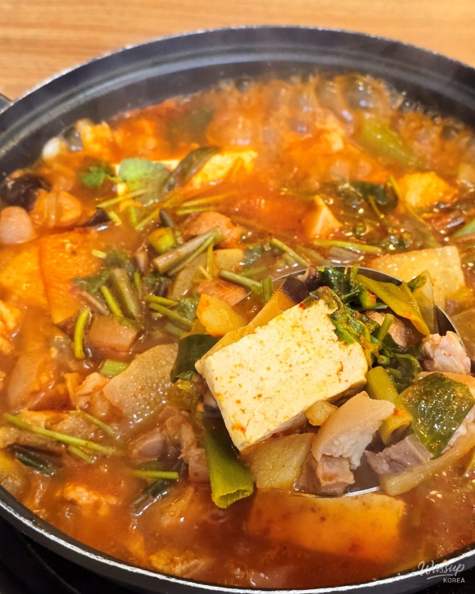 Discovering the Unique Flavors of Mungyeong: Joksal Stew_01