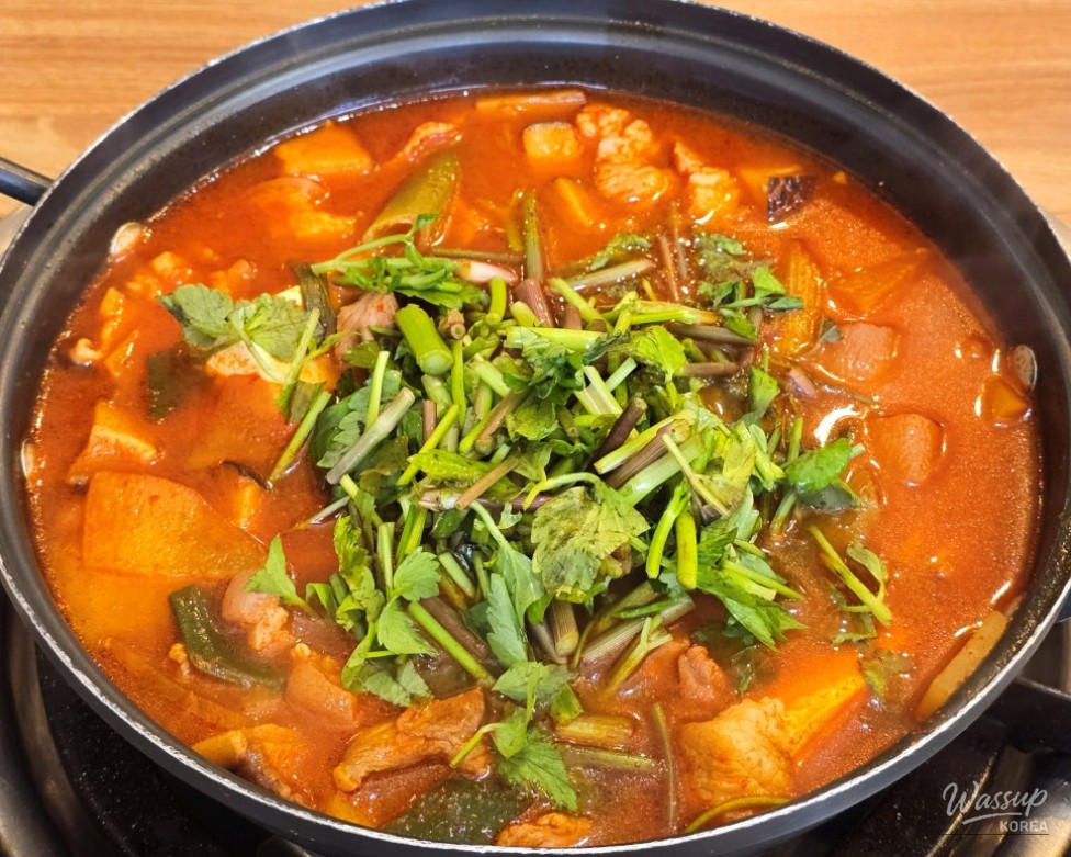 Discovering the Unique Flavors of Mungyeong: Joksal Stew_02