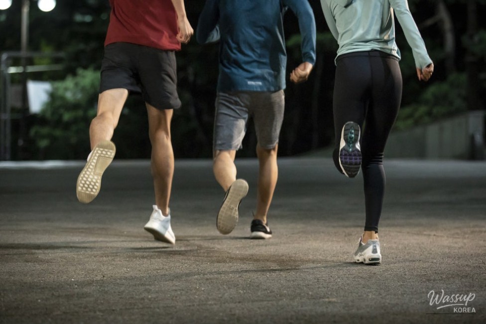 Seoul Night Running: Yangjaecheon Moonlight Run_07