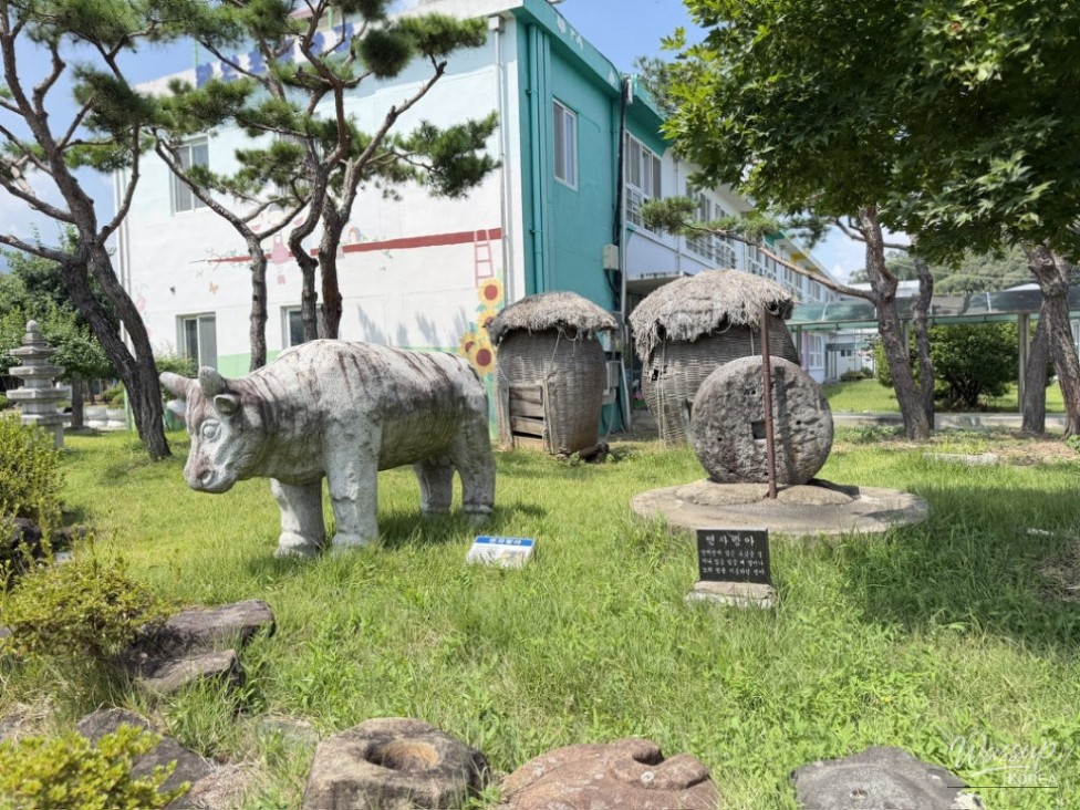 Exploring the Haman Folk Museum_04