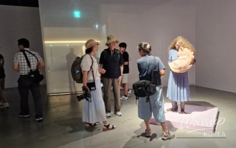 Patricia Piccinini: Kinship Exhibition at Suwon Museum of Art_07