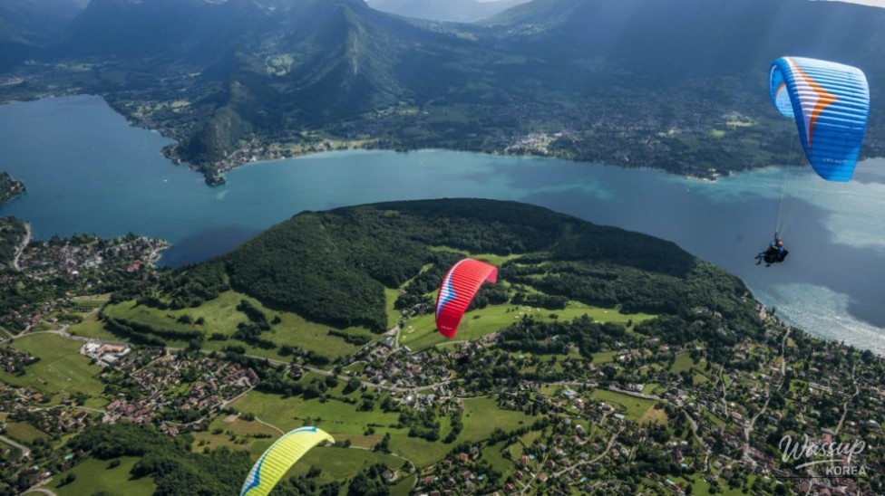 Top Paragliding Destinations for a Thrilling Summer Escape_02