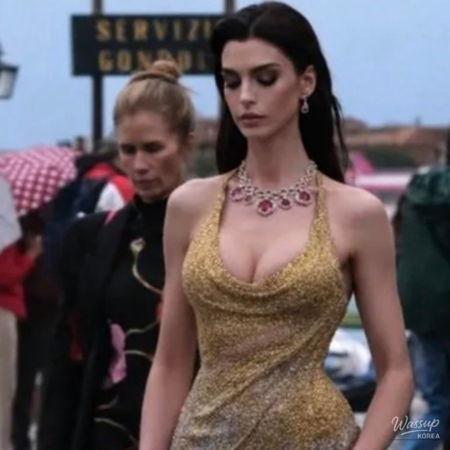 Anne Hathaway's Timeless Beauty Secrets_01