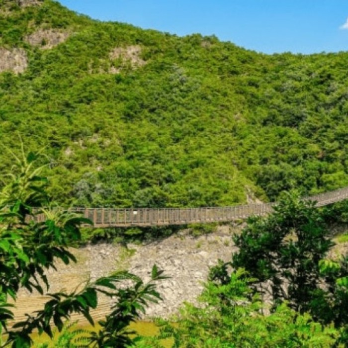 Discover the Breathtaking Jecheon Oksoonbong Suspension Bridge4952