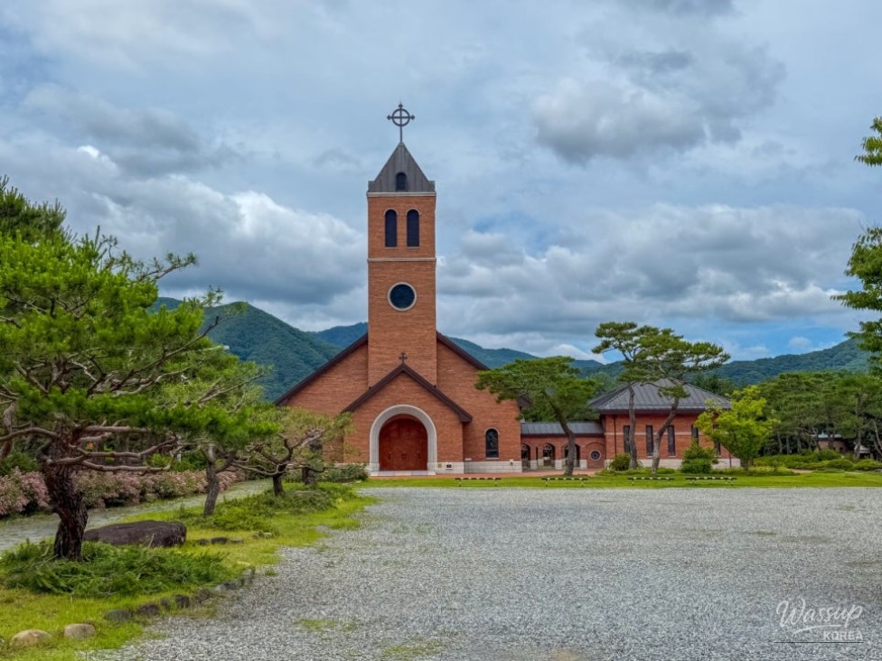 A Peaceful Pilgrimage to Goeisan Yeonpung Sanctuary_02