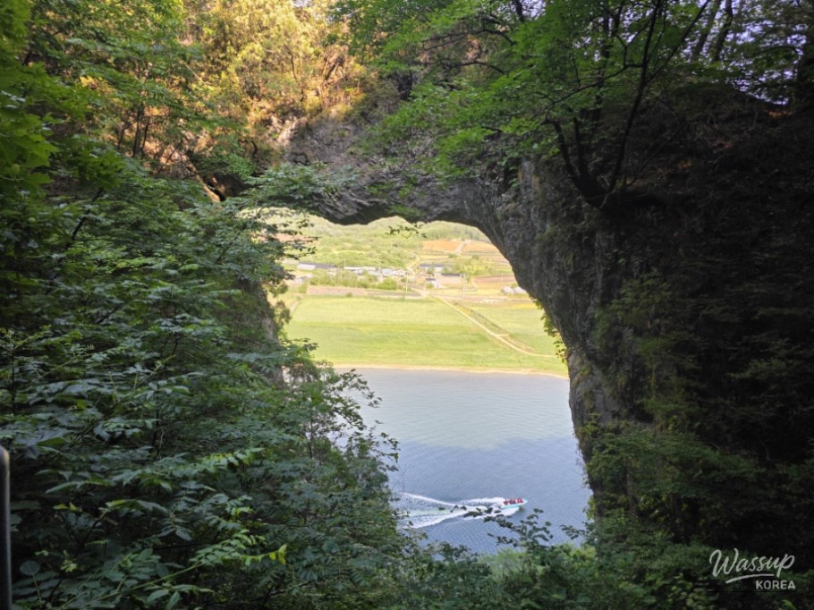 Exploring the Natural Wonders of Danyang in Summer_02