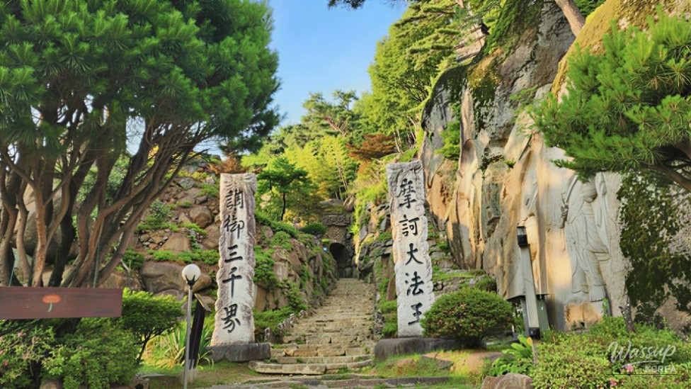 Exploring the Serene Beauty of Seoramjeong Temple and Chilsun Valley_03