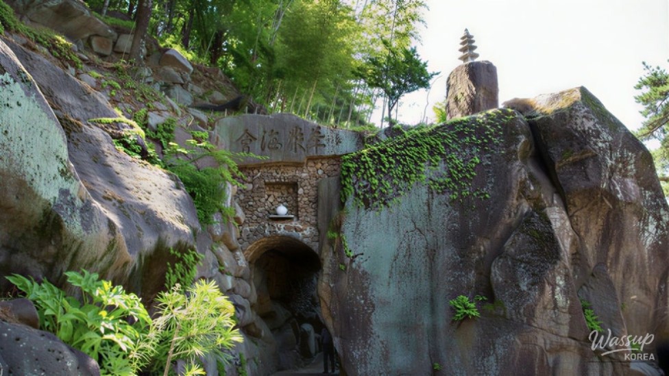 Exploring the Serene Beauty of Seoramjeong Temple and Chilsun Valley_04