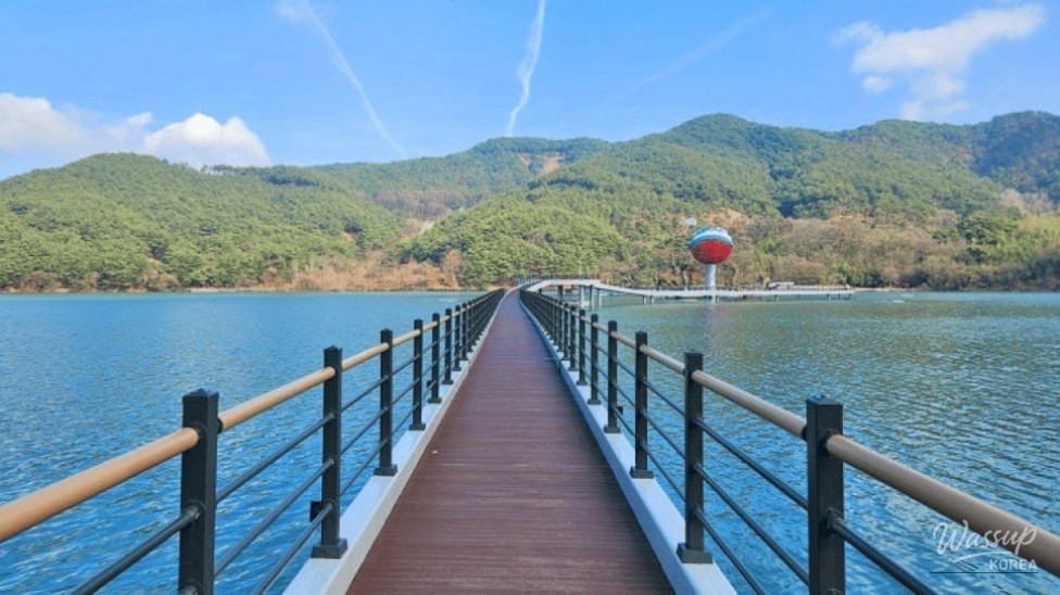 The Serene Beauty of Mirsaem Bridge_04