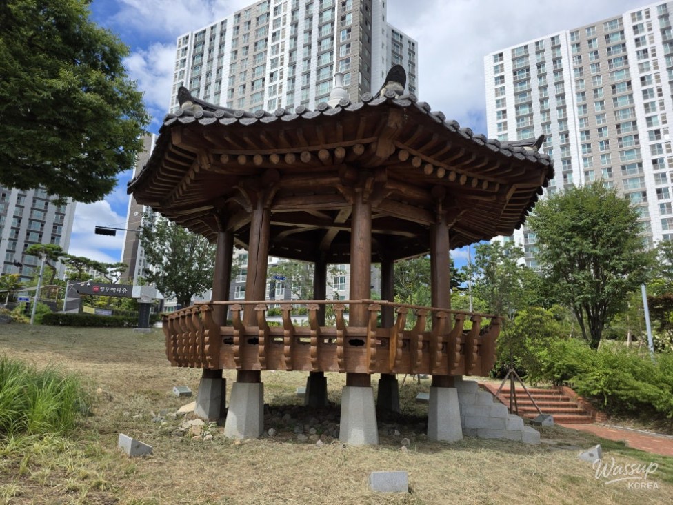 Discovering Jincheon Daehwa Park: A Natural Retreat_08