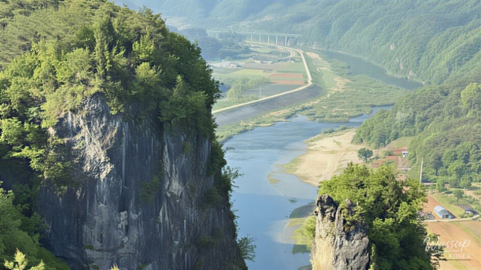 Discovering the Hanbando Geomorphology Observatory in Yeongwol, Gangwon-do_03