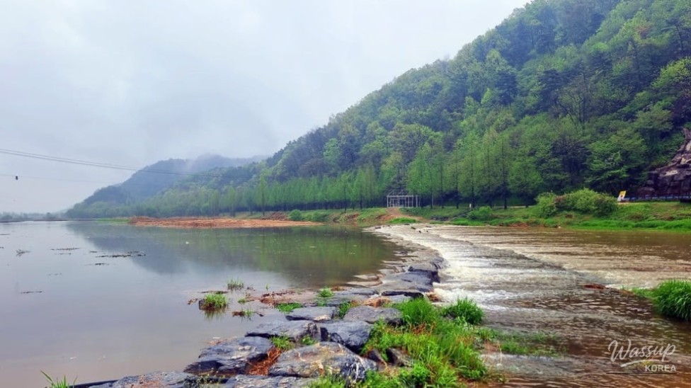 Exploring the Scenic Yanggu Suipcheon Suspension Bridge_03