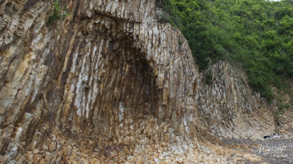 Discovering the Scenic Beauty of Byeonsanbando National Park_03