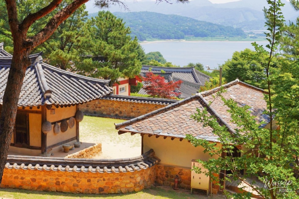 Exploring Cheongju's Munui Cultural Heritage Complex with a View of Daecheong Lake_02