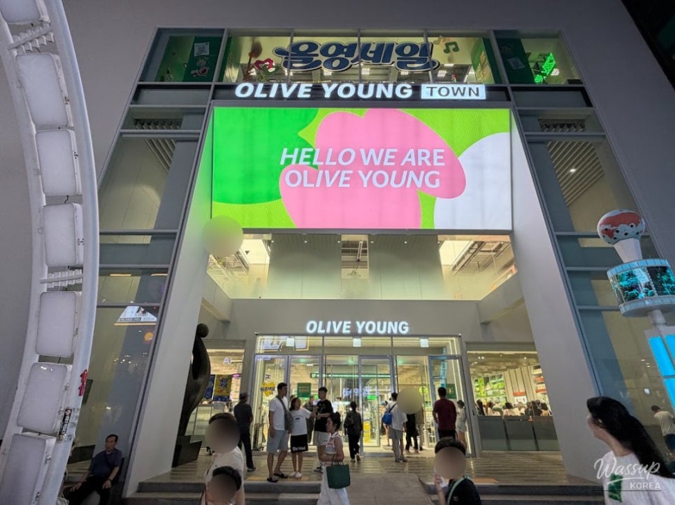 Newly Renovated Olive Young Store in Nampo-dong, Busan_02