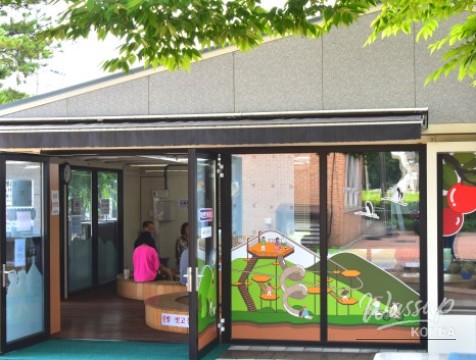 Relax and Rejuvenate at Deoksan Hot Spring Foot Bath_04