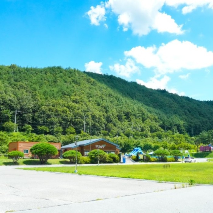 A Relaxing Camping Experience at Yeongjuho Auto Camping Site