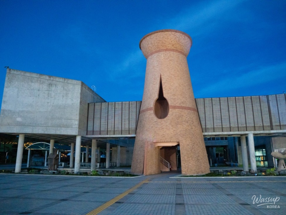 Discover the Enchantment of the Gaya Tumuli in Hamann_03