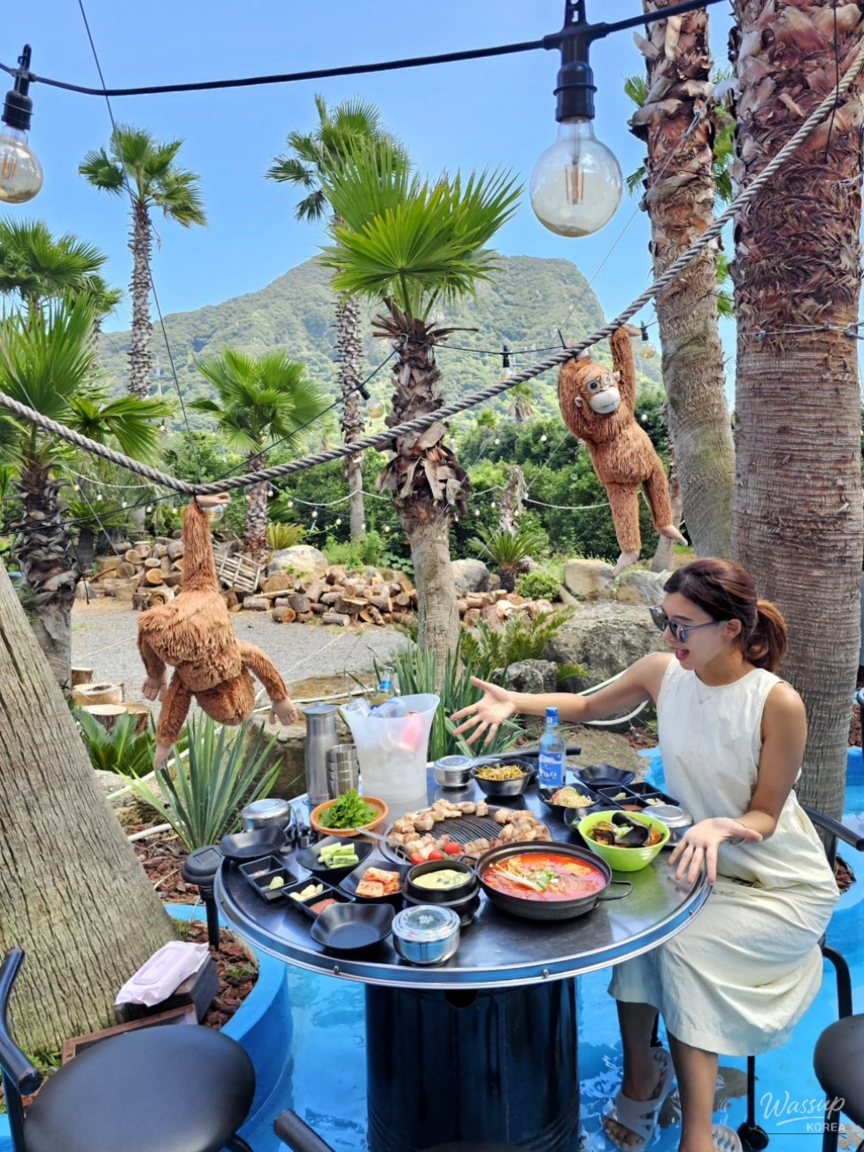 A Unique Dining Experience: Jeju Black Pork in Seogwipo_02