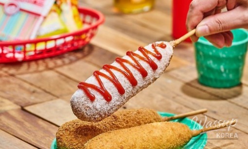 The Infinite Transformation of Hot Dogs_08