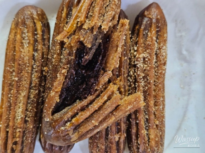 Delicious Chocolate Churros Review_07
