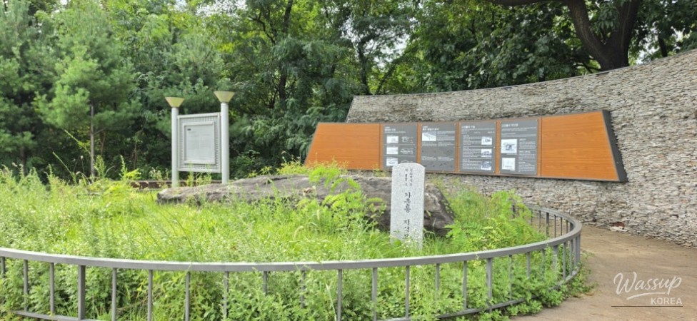 Exploring Dasan Historical Park and Dolmen Park_10