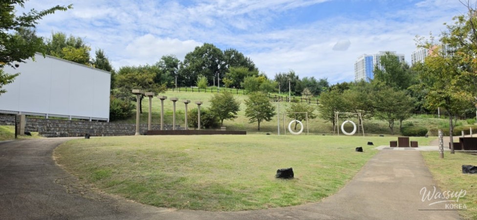 Exploring Dasan Historical Park and Dolmen Park_11