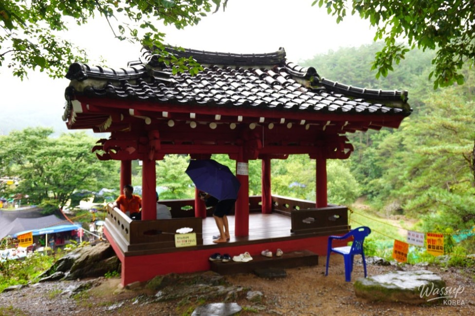 Exploring Jangak Waterfall in Sangju_05